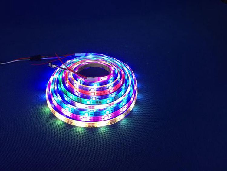 中山APP智能蓝牙多色灯方案 /BLE蓝牙智能幻彩灯控方案 /智能照明系统方案 /低能耗幻彩灯方案